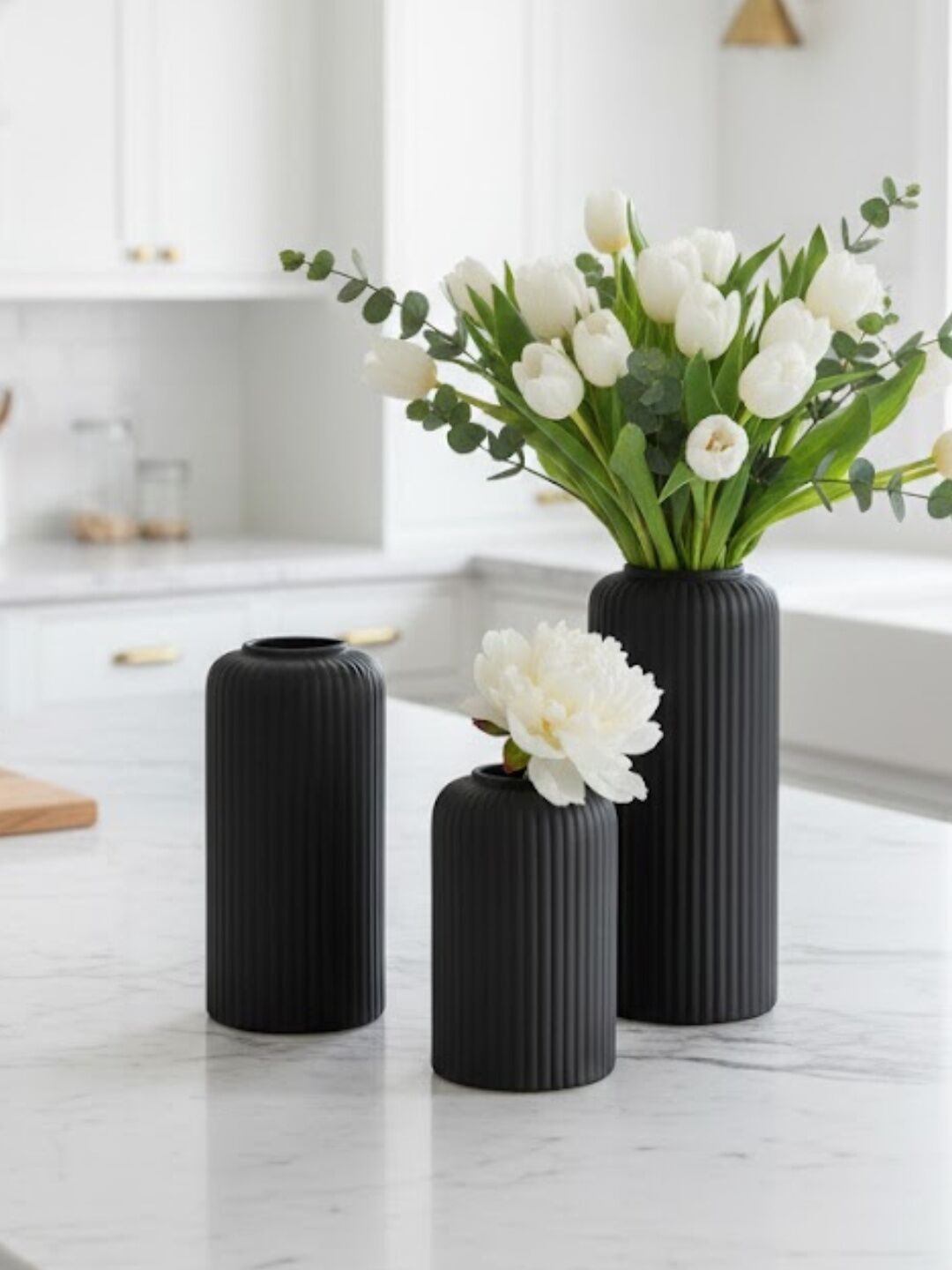 Black Ceramic Flower Vase Set of 3 on Table