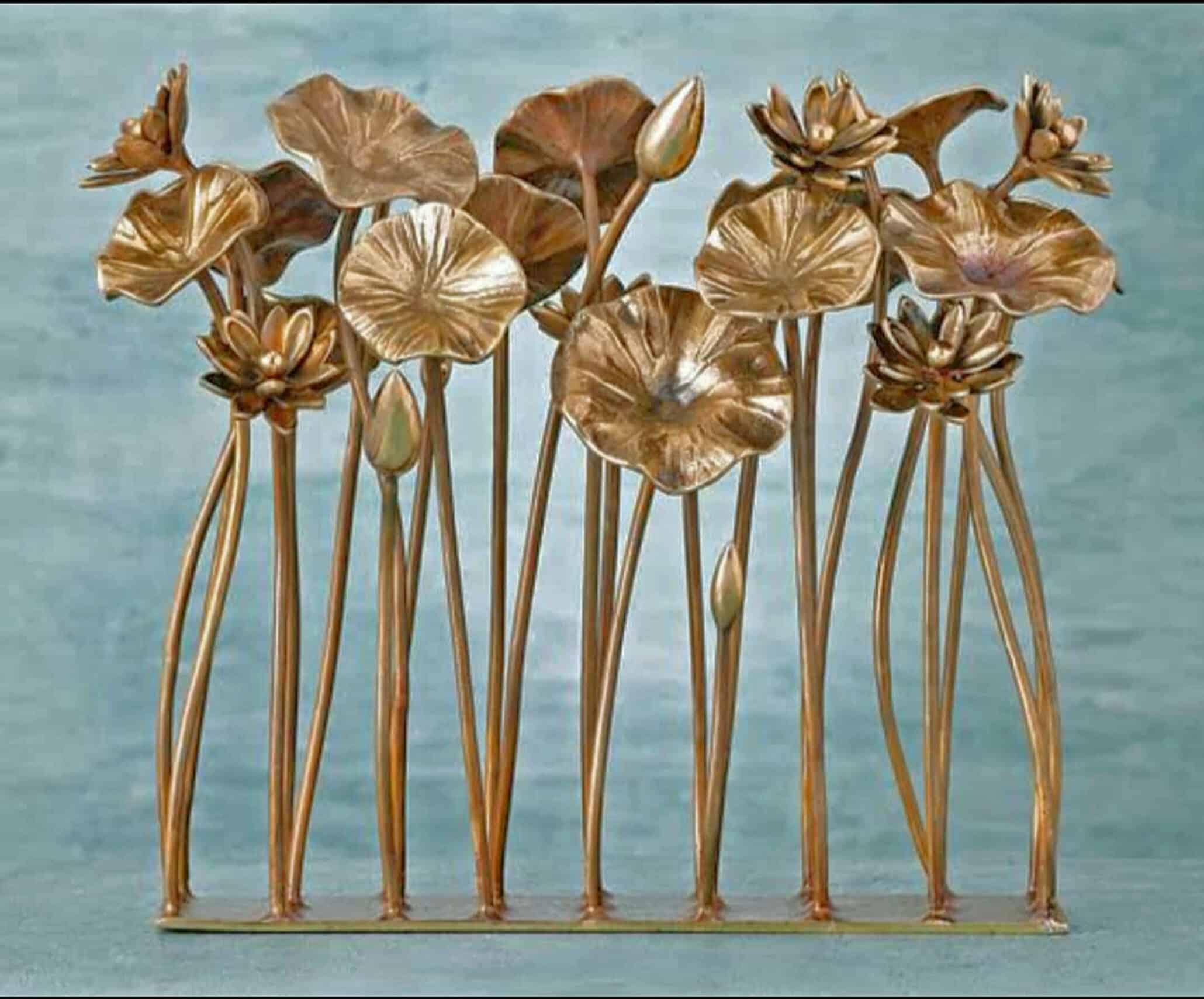 Lotus Pond Brass Table Sculptor Small