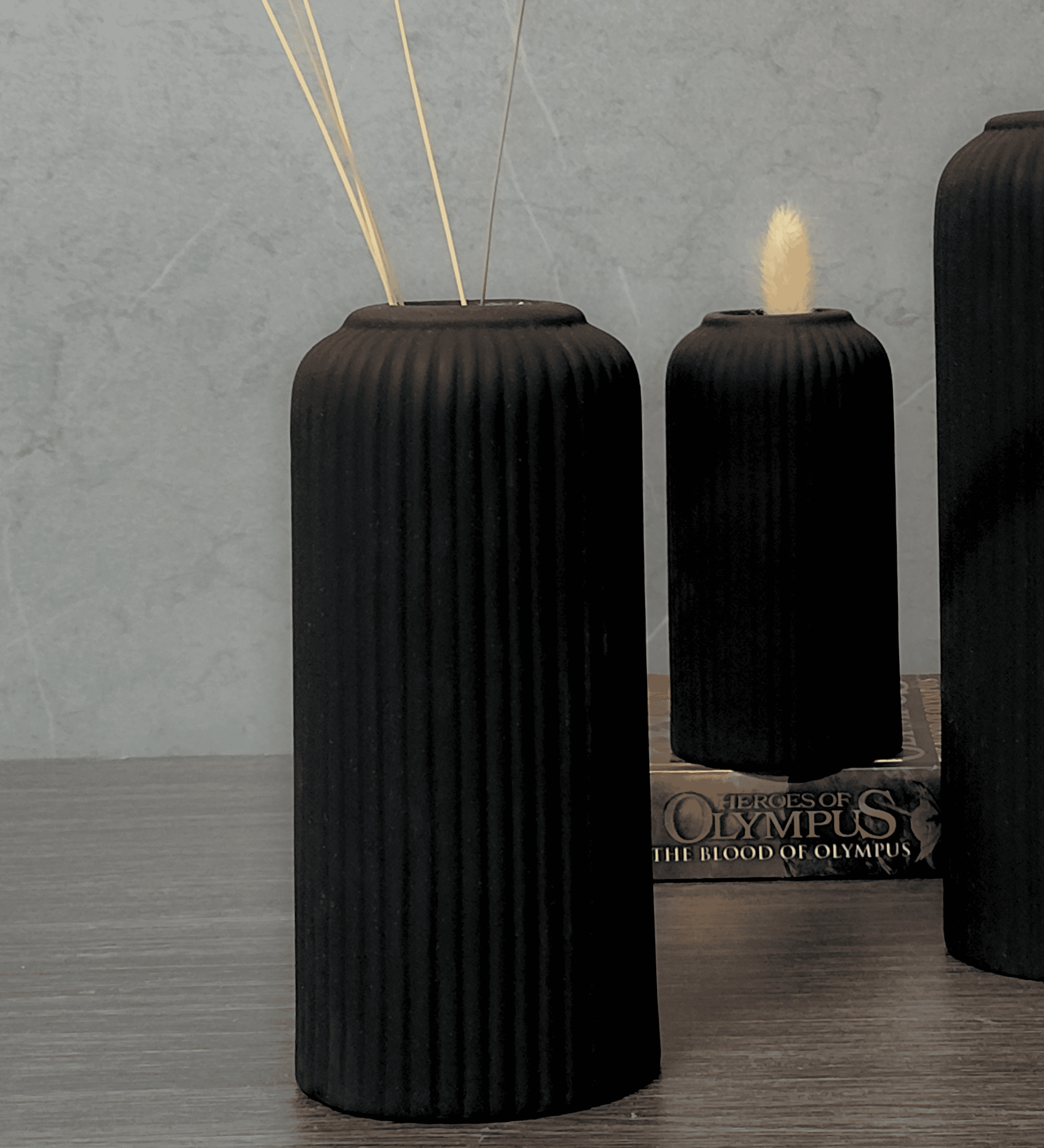 Ribbed Design Black Matt Ceramic Flower Vase-  8″ (Medium -Without Flower)