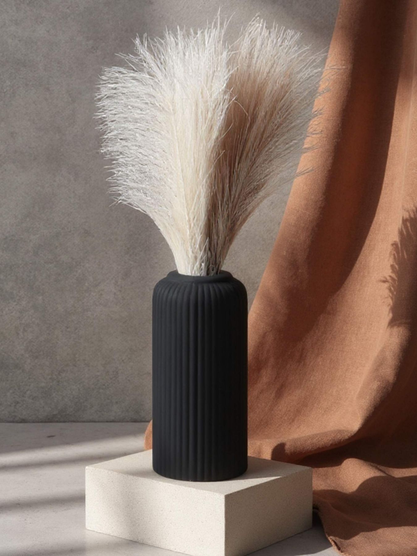 Black flower vase, ceramic vase, flower vase for living room, home decor items Medium flower vase